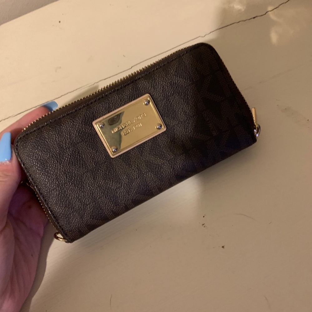Michael Kors wallet